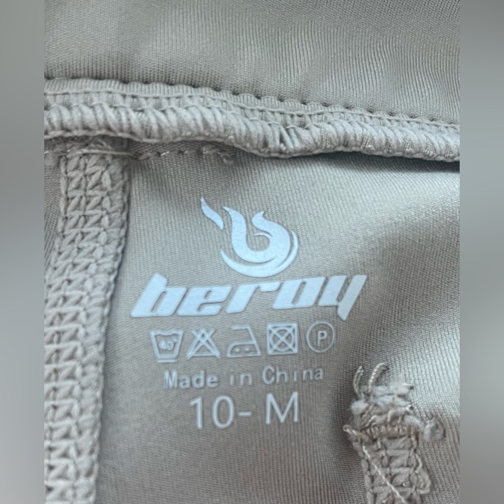 Beroy Equestrian tailored sportsman girls riding pants  Beige Youth; size 10 M - Picture 6 of 6